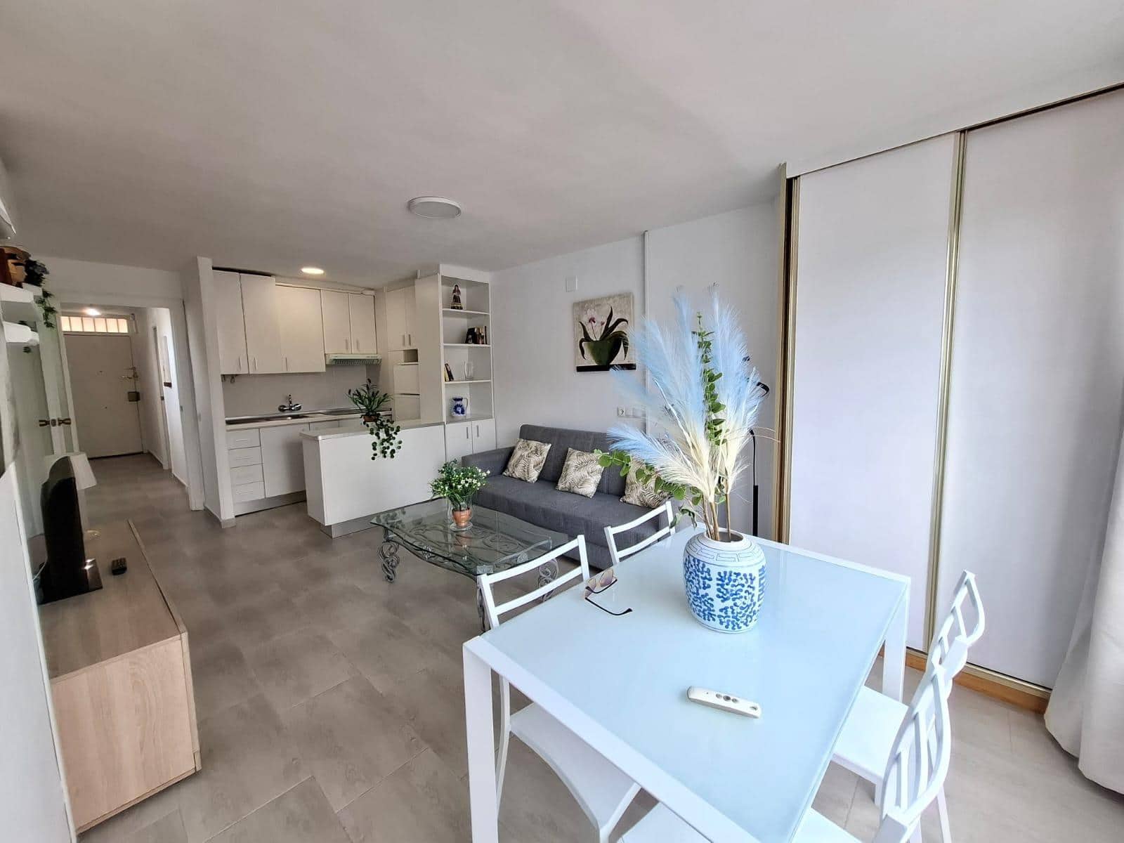 2 slaapkamer Appartement te koop in Benidorm met zwembad garage - € 217.000 (Ref: 9773173)