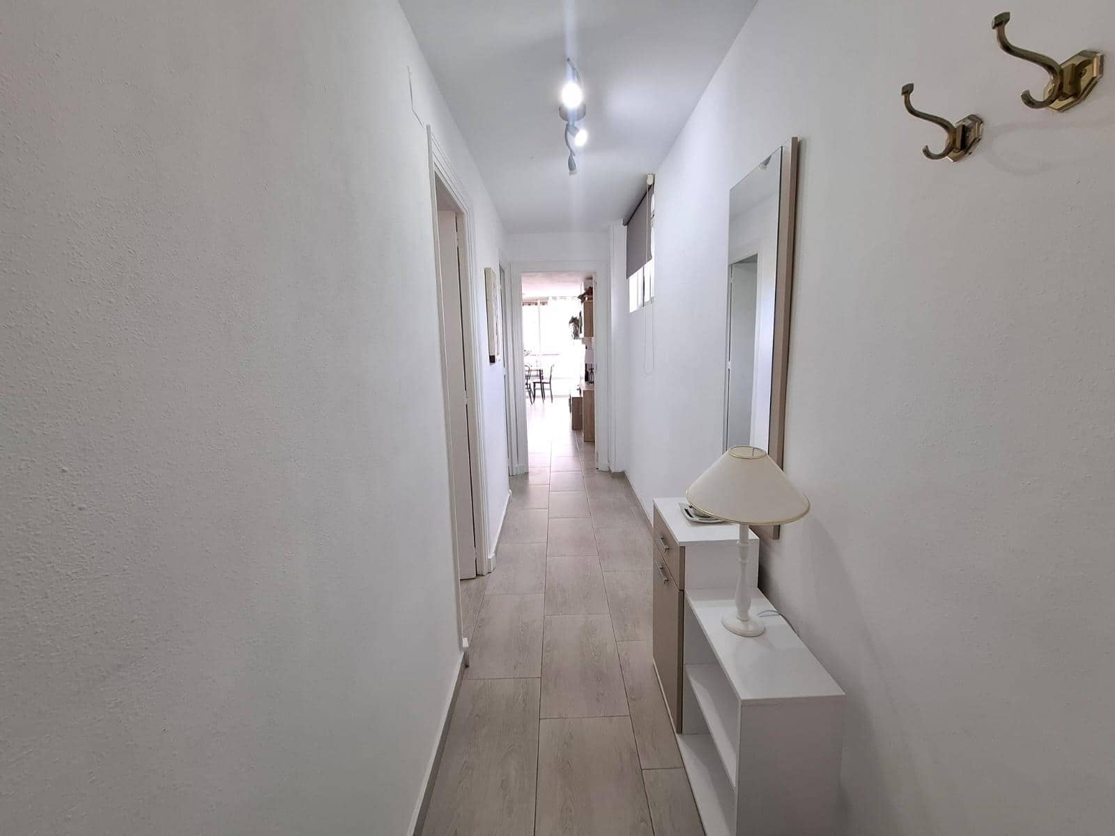 Apartamento de 2 habitaciones en Benidorm en venta con piscina garaje - 217.000 € (Ref: 9773174)