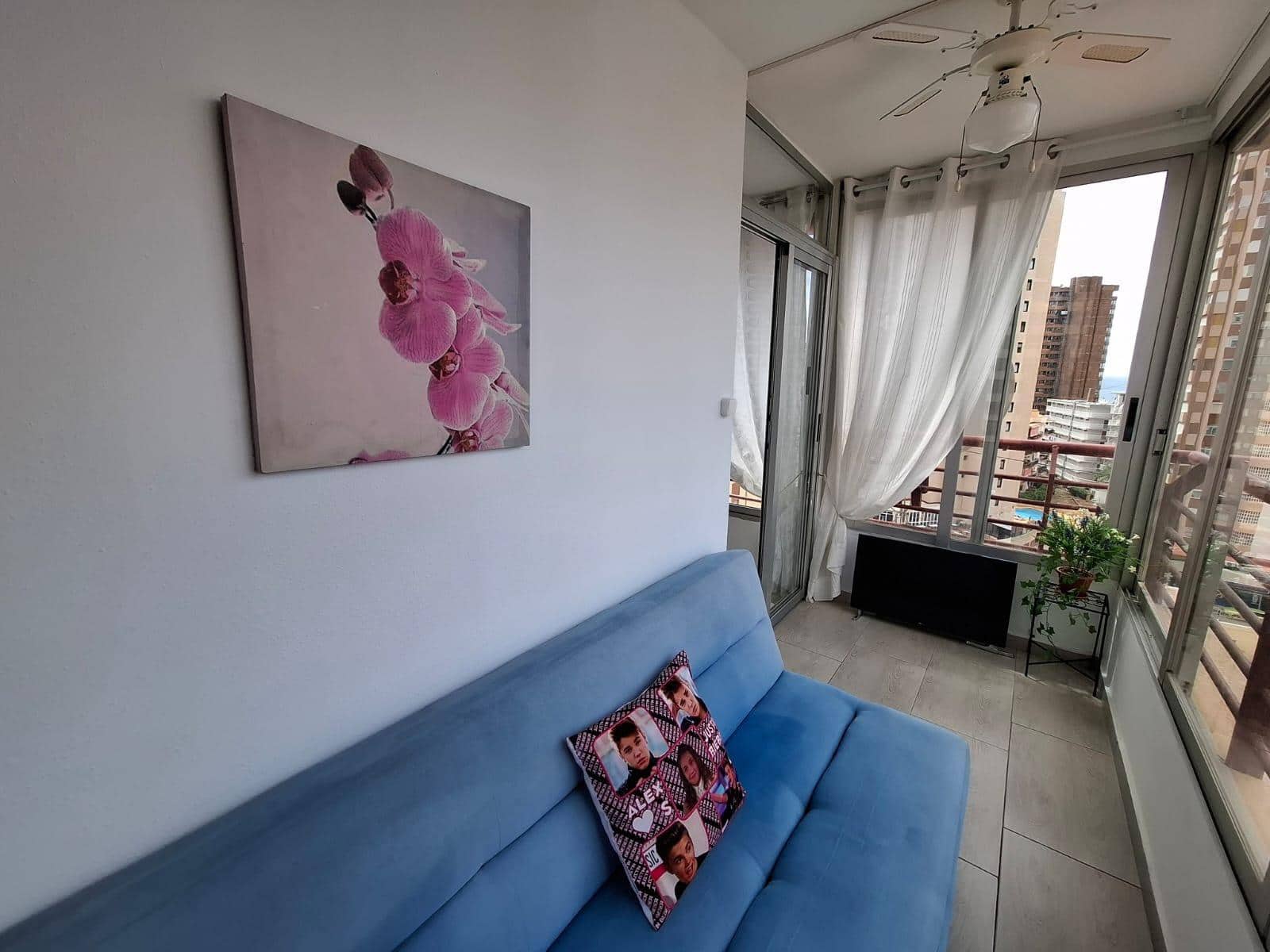 Apartamento de 2 habitaciones en Benidorm en venta con piscina garaje - 217.000 € (Ref: 9773174)