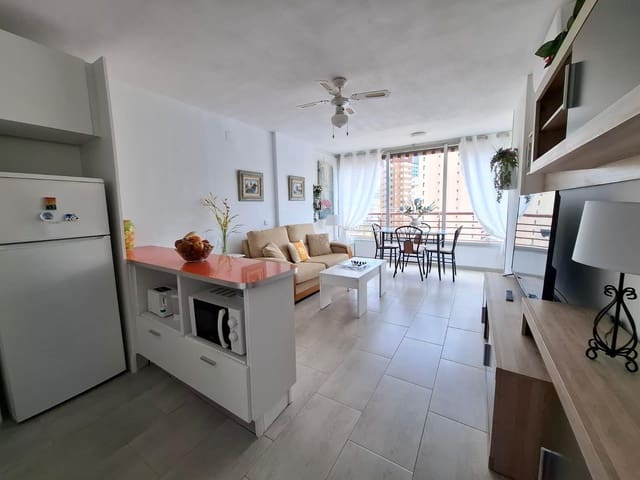 Apartamento de 2 habitaciones en Rincón de Loix, Benidorm en venta con piscina garaje - 217.000 € (Ref: 9773174)