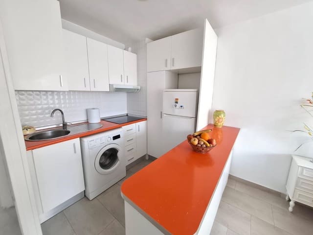 Apartamento de 2 habitaciones en Rincón de Loix, Benidorm en venta con piscina garaje - 217.000 € (Ref: 9773174)