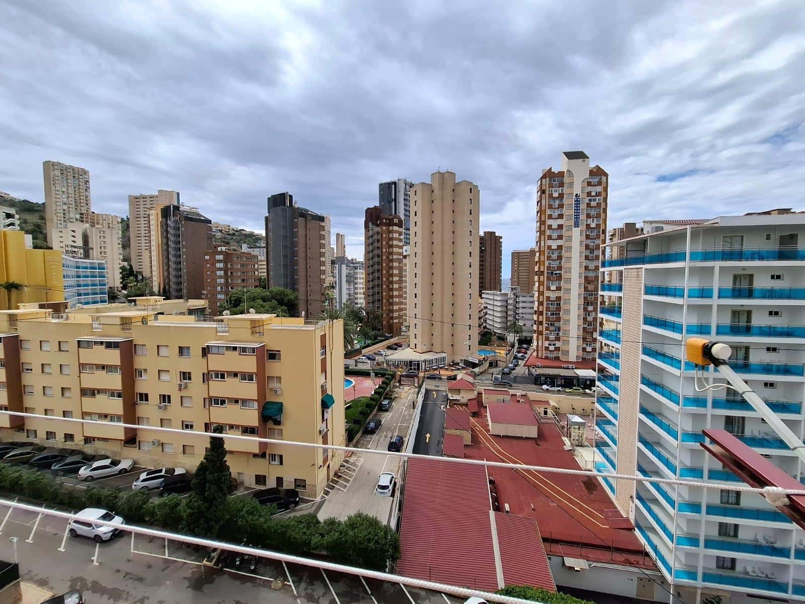 Apartamento de 2 habitaciones en Benidorm en venta con piscina garaje - 217.000 € (Ref: 9773174)
