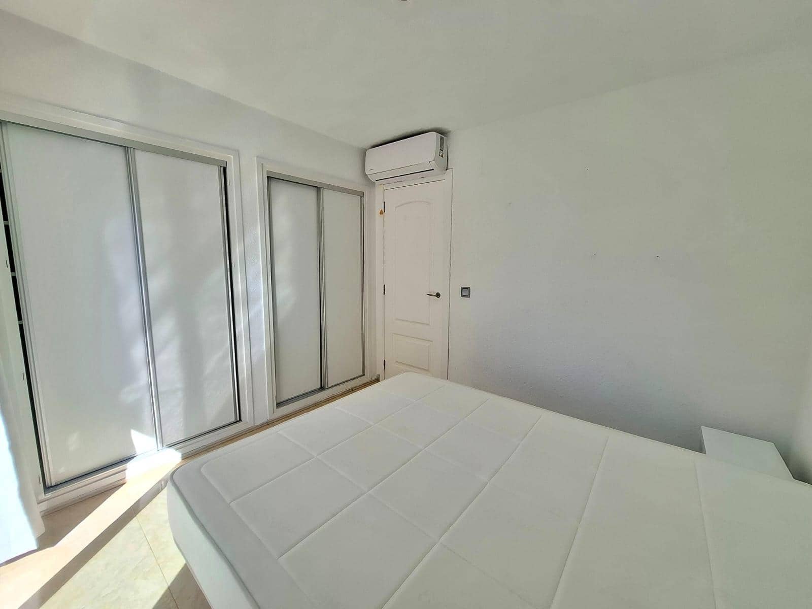 2 slaapkamer Appartement te huur in Benidorm met garage - € 1.200 (Ref: 9778270)