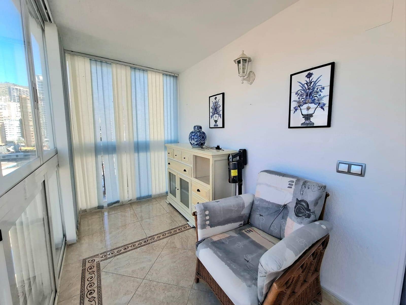 2 slaapkamer Appartement te huur in Benidorm met garage - € 1.200 (Ref: 9778270)