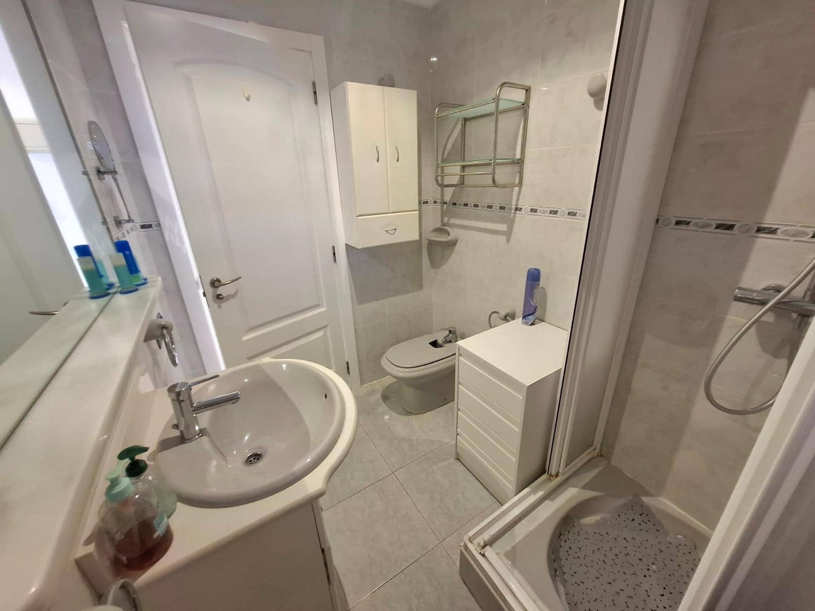 2 slaapkamer Appartement te huur in Benidorm met garage - € 1.200 (Ref: 9778270)