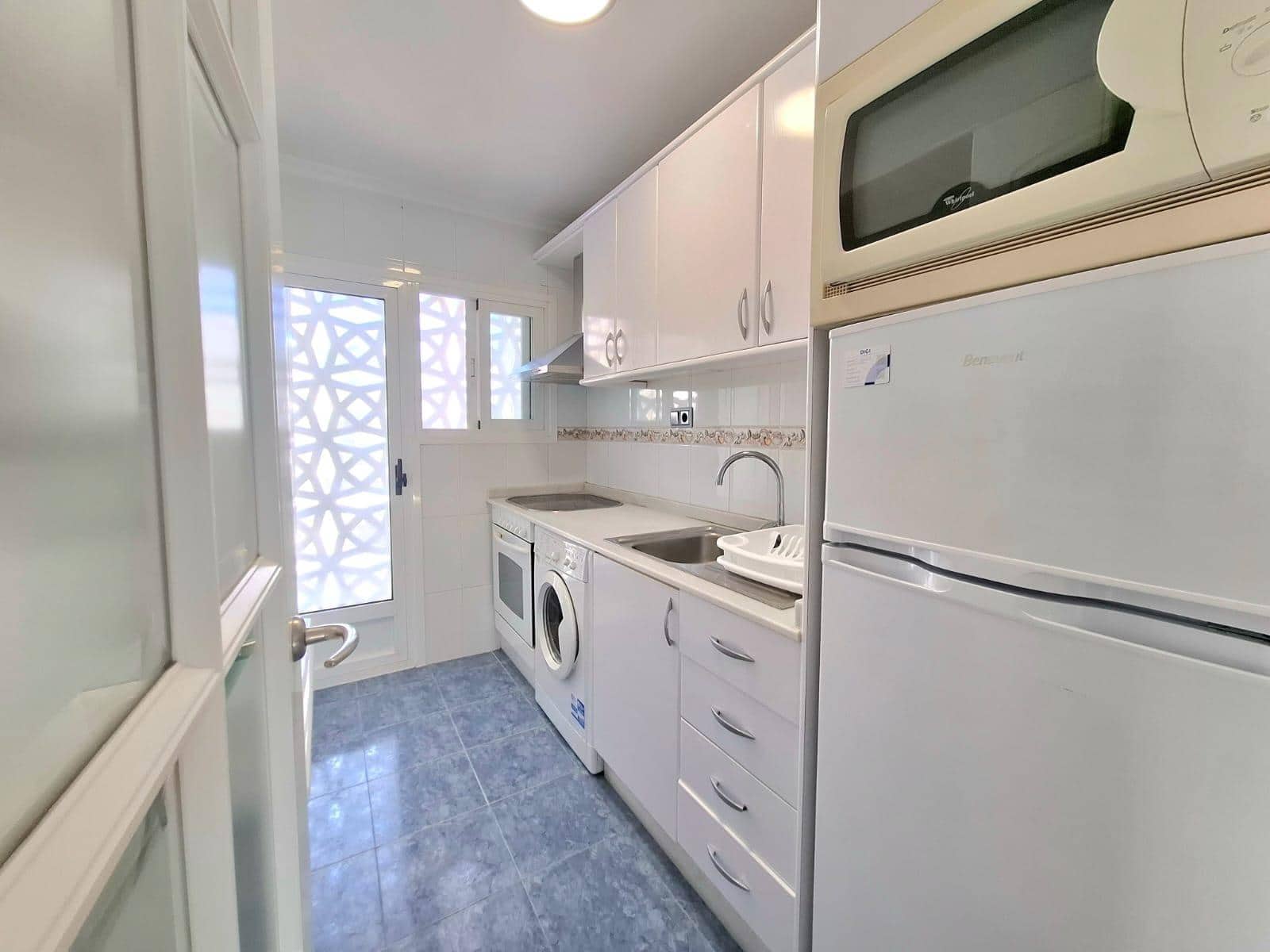 2 slaapkamer Appartement te huur in Benidorm met garage - € 1.200 (Ref: 9778270)