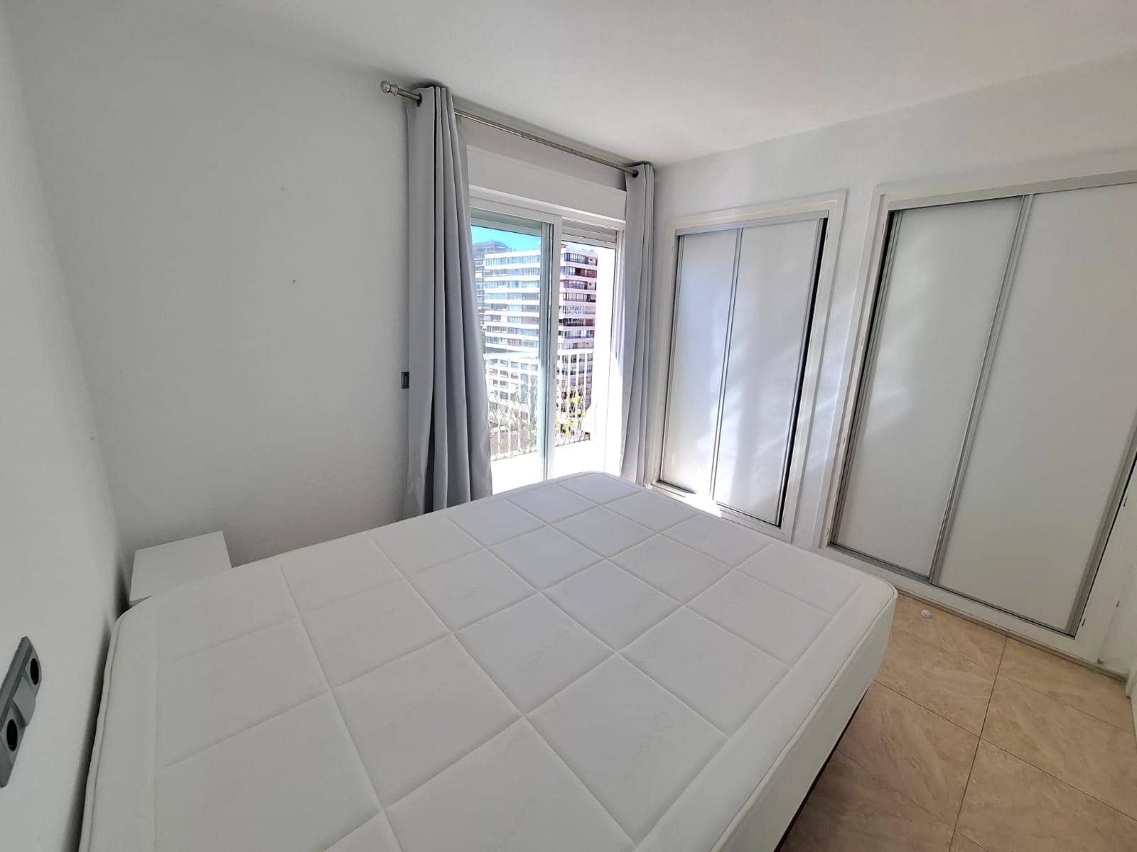 2 slaapkamer Appartement te huur in Benidorm met garage - € 1.200 (Ref: 9778270)