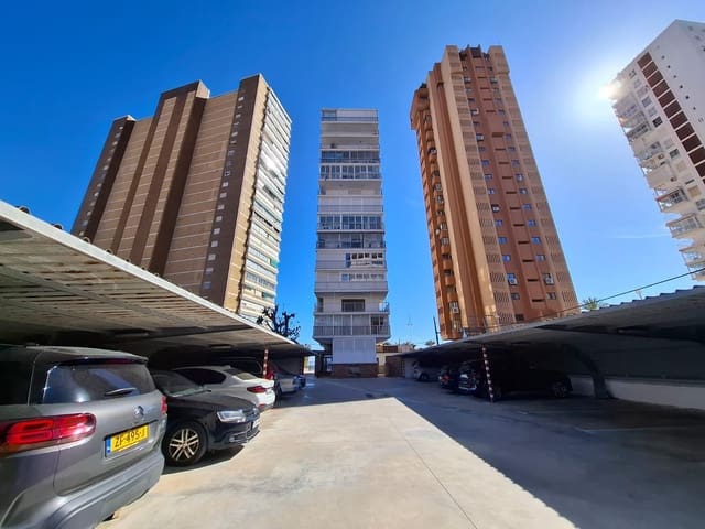 2 slaapkamer Appartement te huur in Benidorm met garage - € 1.200 (Ref: 9778270)