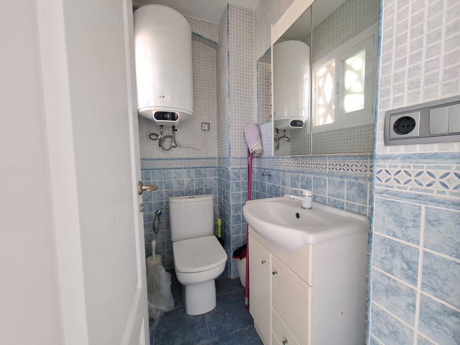 2 slaapkamer Appartement te huur in Benidorm met garage - € 1.200 (Ref: 9778270)