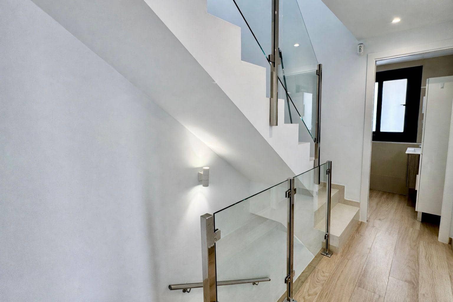 2 soveværelse Rækkehus til salg i Finestrat med swimmingpool garage - € 420.000 (Ref: 9831628)