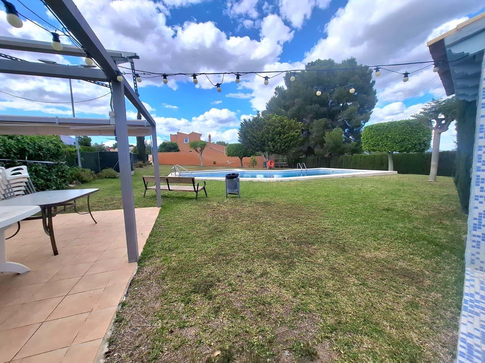 3 bedroom Terraced Villa for sale in La Nucia with pool - € 298,000 (Ref: 9836416)