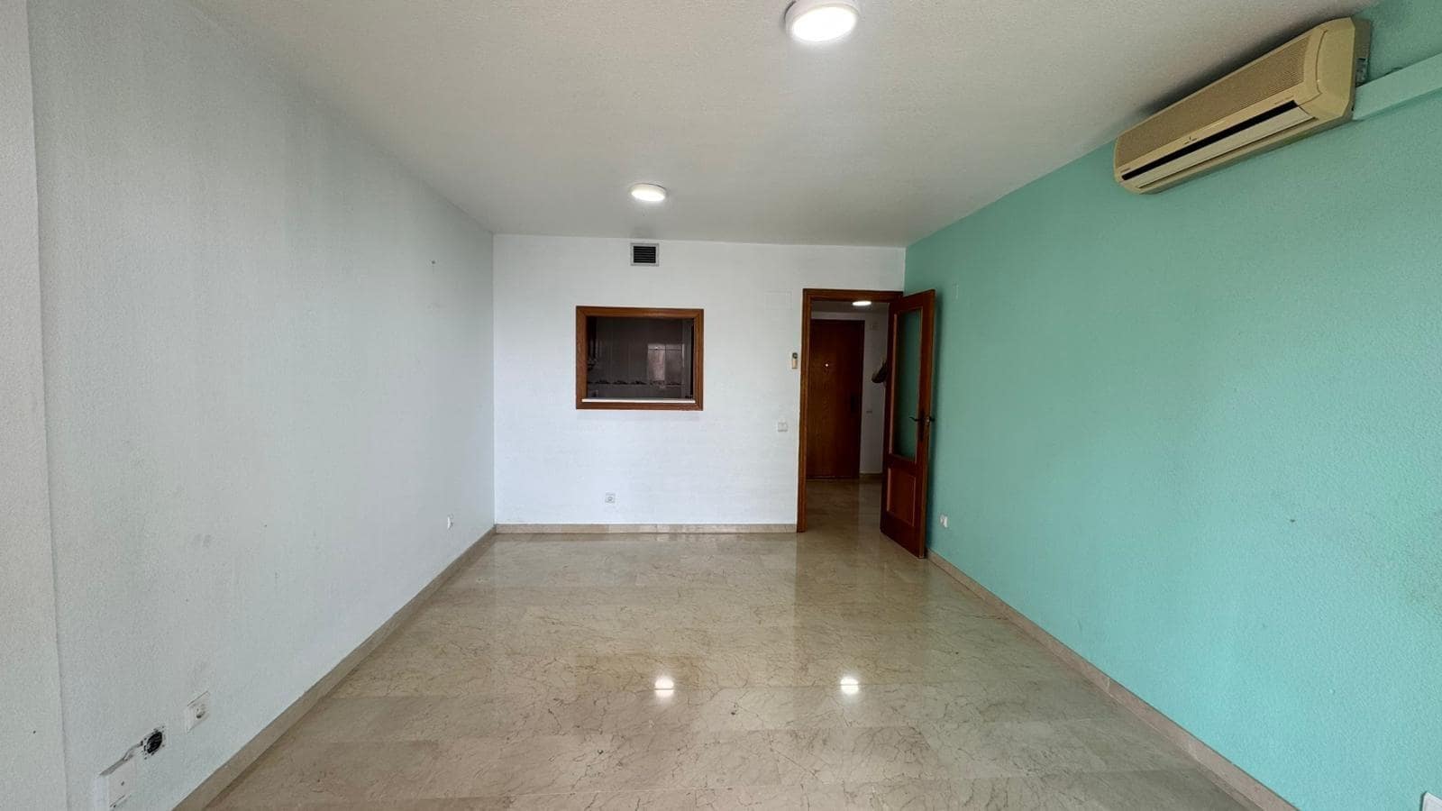 1 bedroom Apartment for sale in La Villajoyosa / Vila Joiosa with pool - € 182,000 (Ref: 9851871)