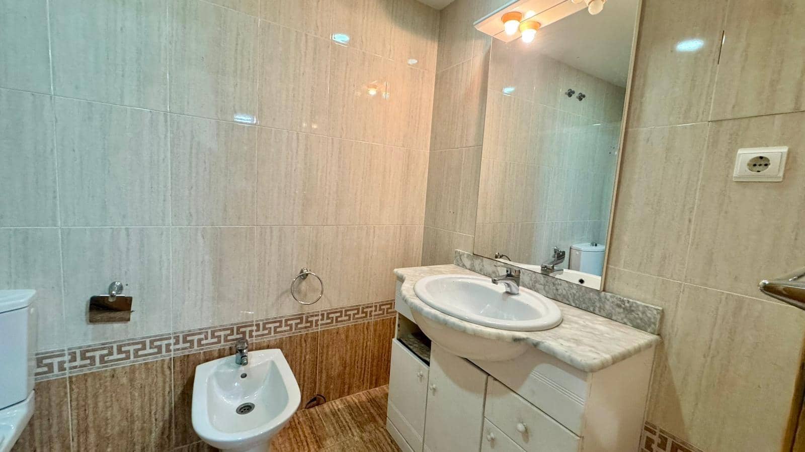 1 bedroom Apartment for sale in La Villajoyosa / Vila Joiosa with pool - € 182,000 (Ref: 9851871)