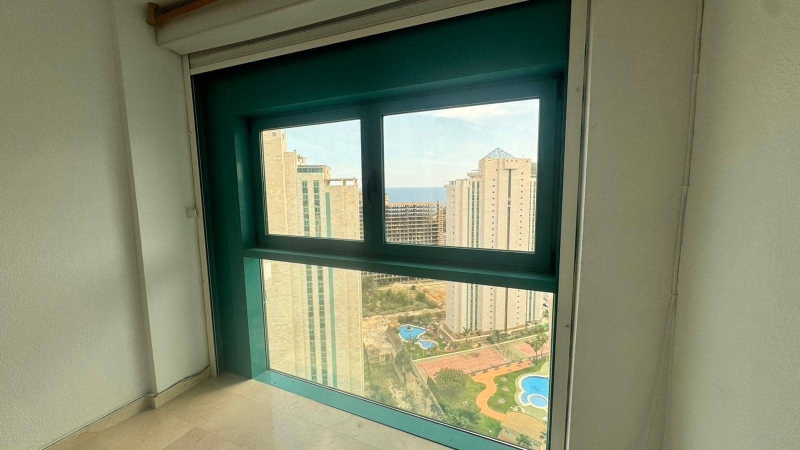 1 bedroom Apartment for sale in La Villajoyosa / Vila Joiosa with pool - € 182,000 (Ref: 9851871)
