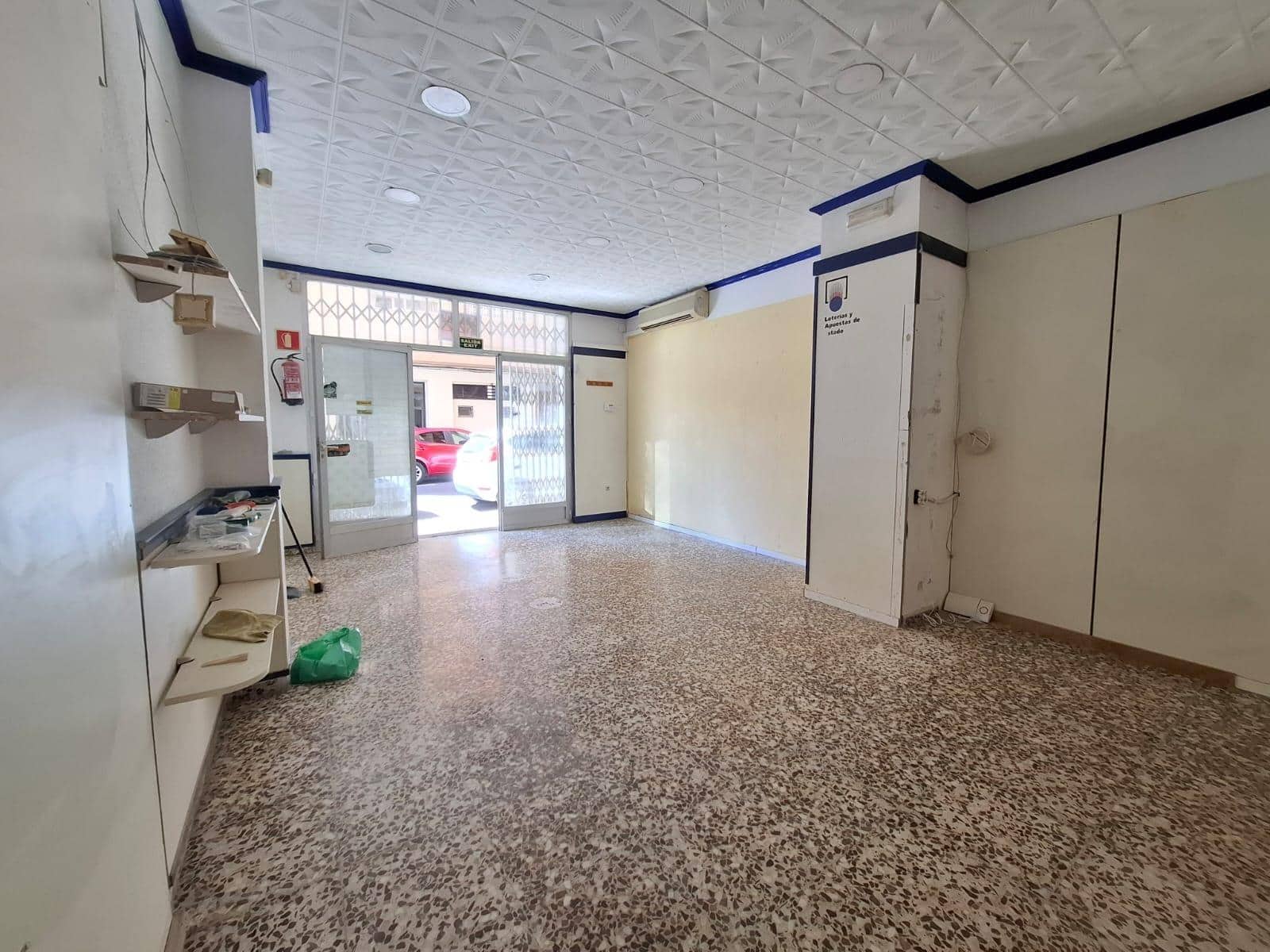 Commercieel te koop in La Villajoyosa / Vila Joiosa - € 97.000 (Ref: 9865280)