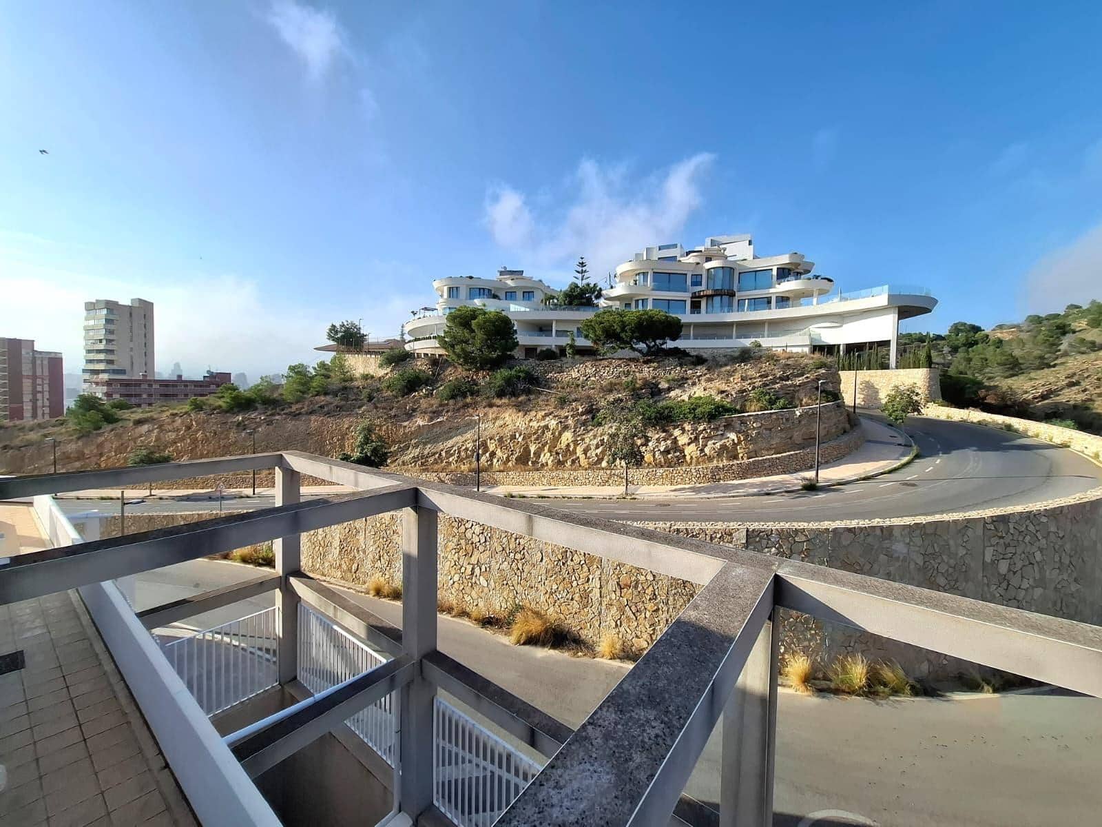 2 soveværelse Penthouse til salg i Benidorm med swimmingpool - € 485.000 (Ref: 9890492)