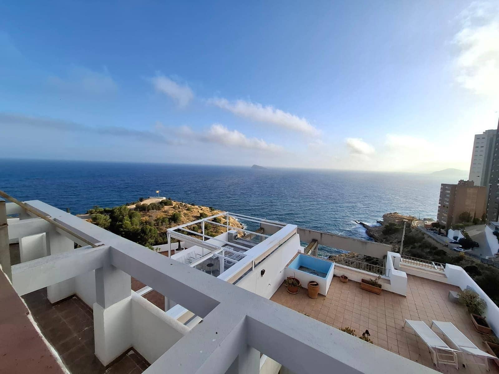2 soveværelse Penthouse til salg i Benidorm med swimmingpool - € 485.000 (Ref: 9890492)