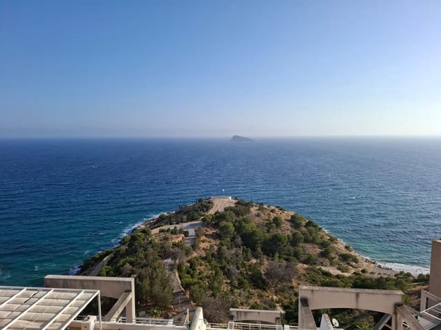 Ático de 2 habitaciones en Benidorm en venta con piscina - 485.000 € (Ref: 9890492)