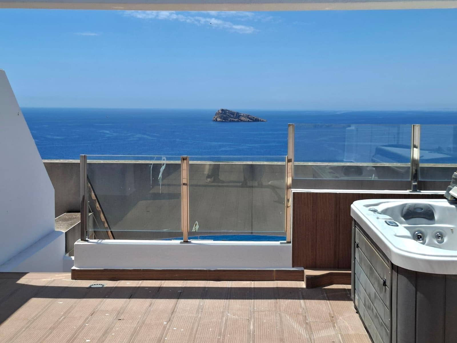 2 soverom Penthouse til salgs i Benidorm med svømmebasseng - € 485 000 (Ref: 9890492)