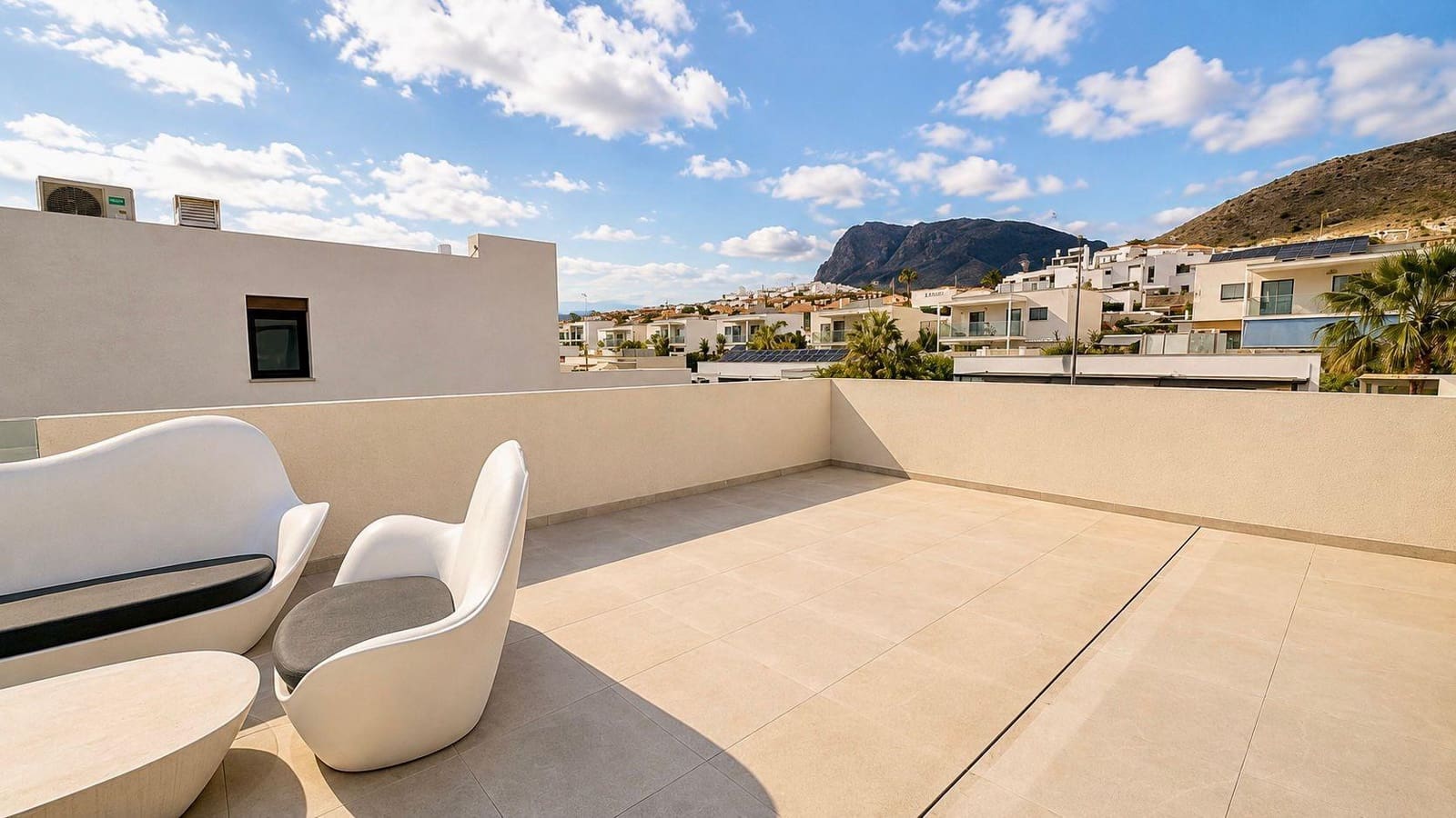 Chalet de 3 habitaciones en Finestrat en venta con piscina garaje - 735.950 € (Ref: 9908105)