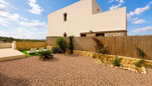 Chalet de 3 habitaciones en Finestrat en venta con piscina garaje - 735.950 € (Ref: 9908105)