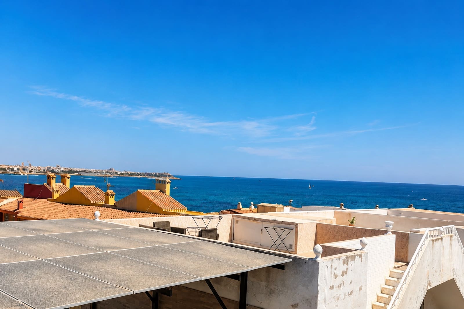 2 bedroom Penthouse for sale in La Veleta with garage - € 169,995 (Ref: 10029731)