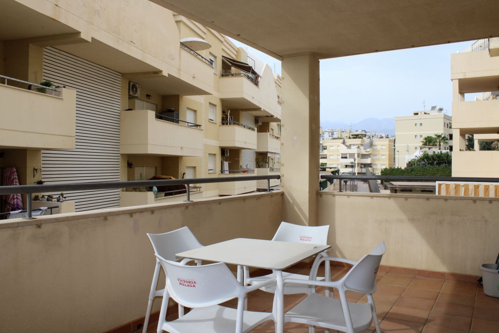 2 soverom Leilighet til salgs i Torrox med svømmebasseng garasje - € 245 000 (Ref: 10034474)
