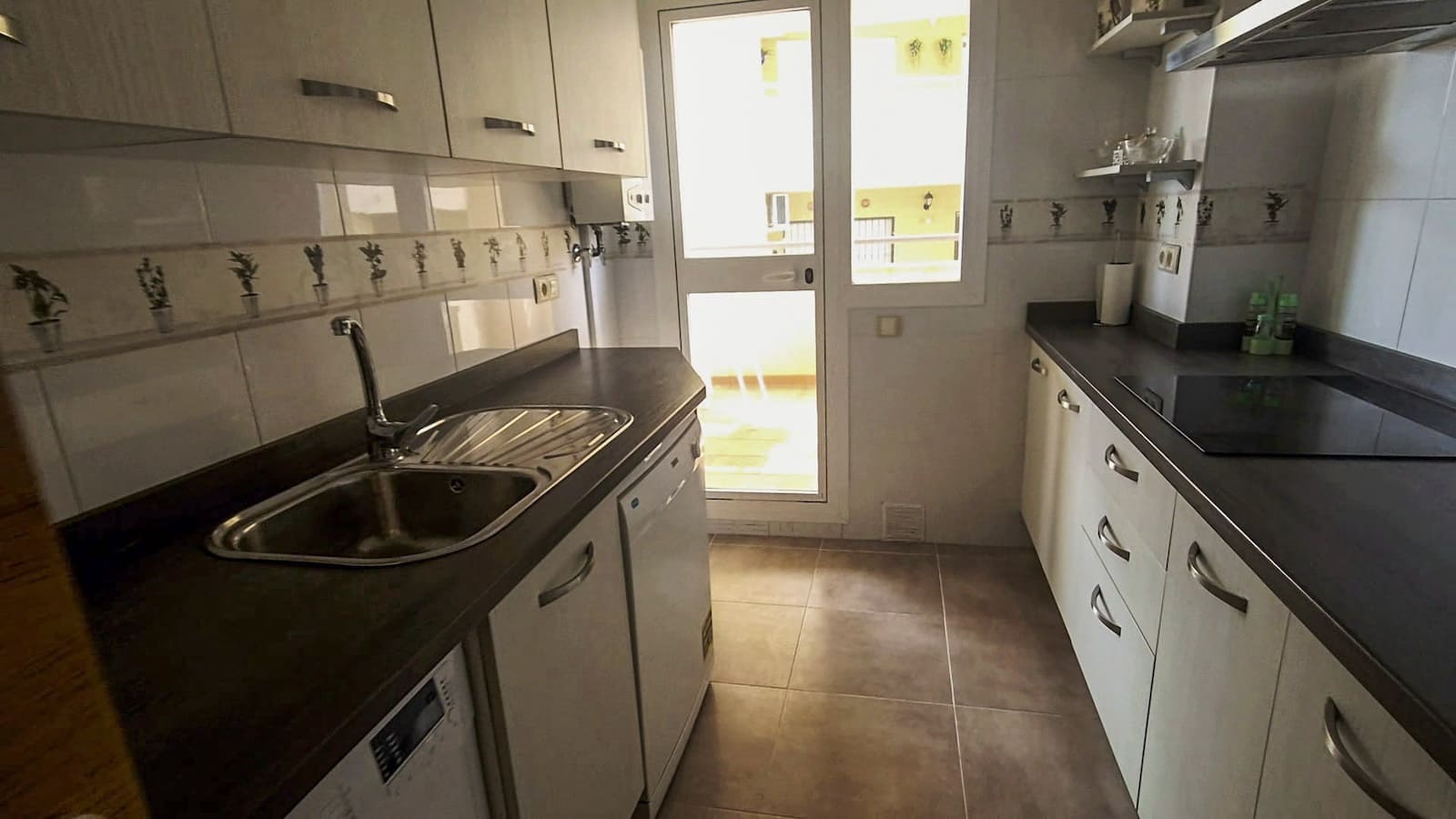 2 soverom Leilighet til salgs i Torrox med svømmebasseng garasje - € 245 000 (Ref: 10034474)