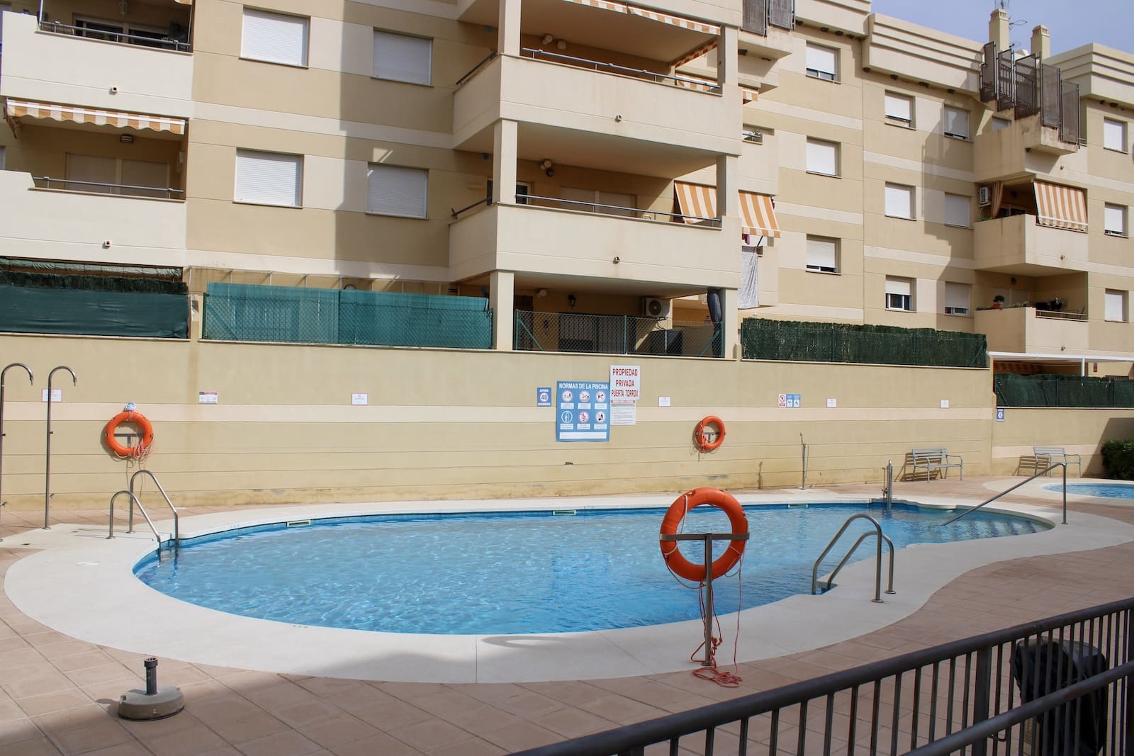 2 soverom Leilighet til salgs i Torrox med svømmebasseng garasje - € 245 000 (Ref: 10034474)