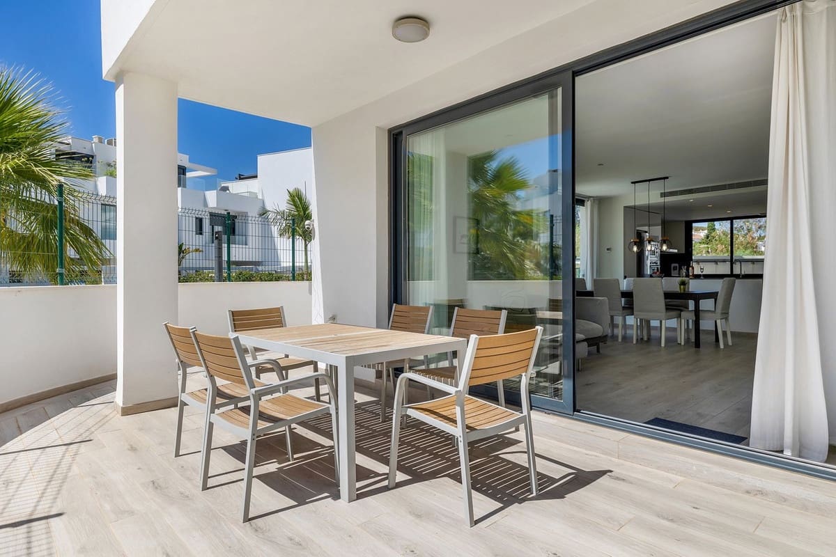 3 bedroom Semi-detached Villa for sale in Fuengirola with pool garage - € 975,000 (Ref: 10059987)