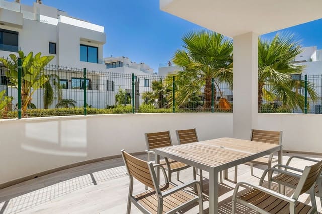 3 sovrum Semi-fristående Villa till salu i Centro ciudad, Fuengirola med pool garage - 975 000 € (Ref: 10059987)