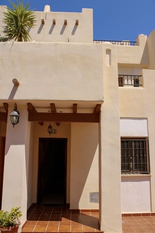 3 makuuhuone Omakotitalo myytävänä paikassa Nueva Nerja, Nerja mukana uima-altaan 
autotalli - 510 000 € (Ref: 10086718)