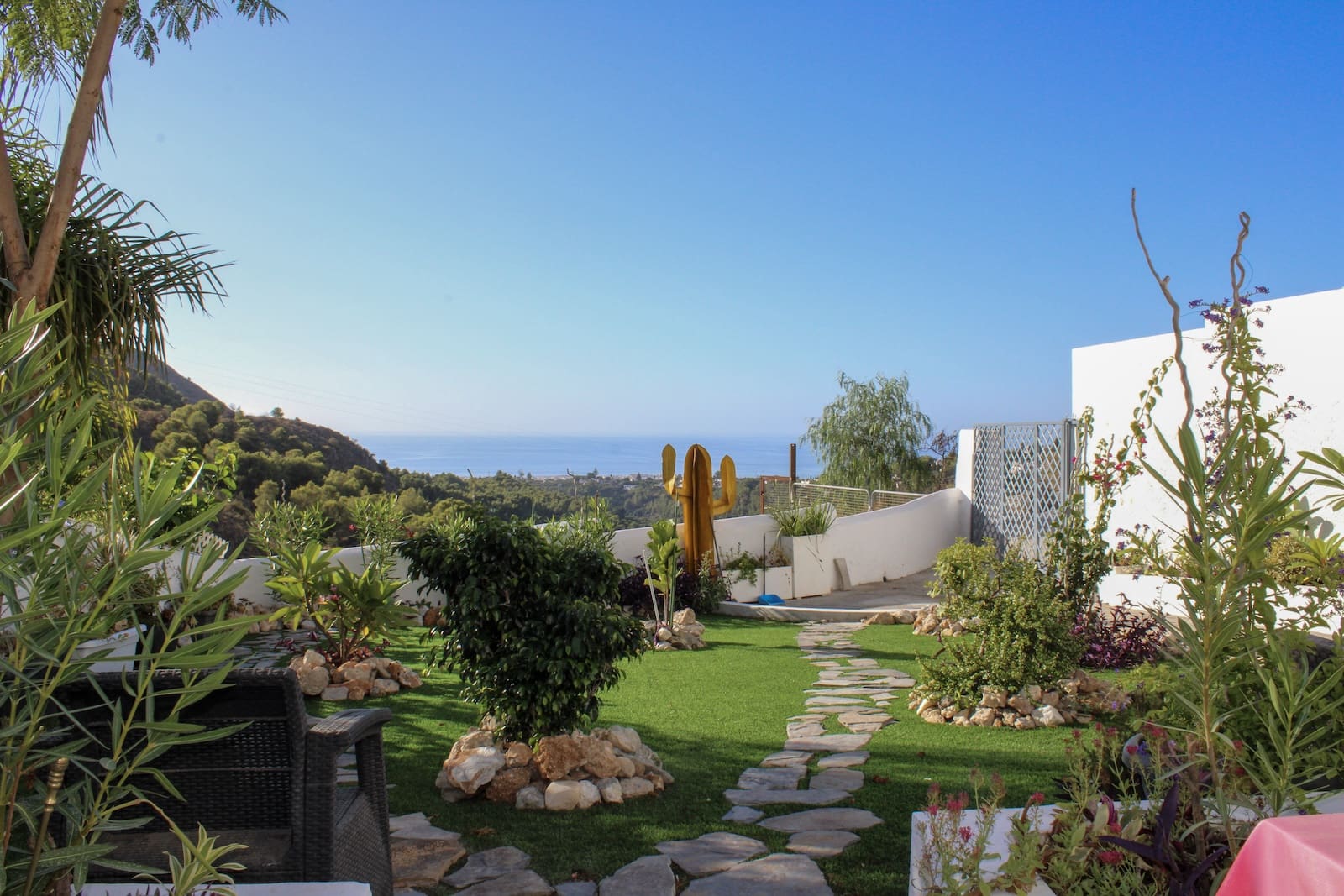 3 slaapkamer Halfvrijstaande villa te koop in Frigiliana met zwembad - € 950.000 (Ref: 10086719)