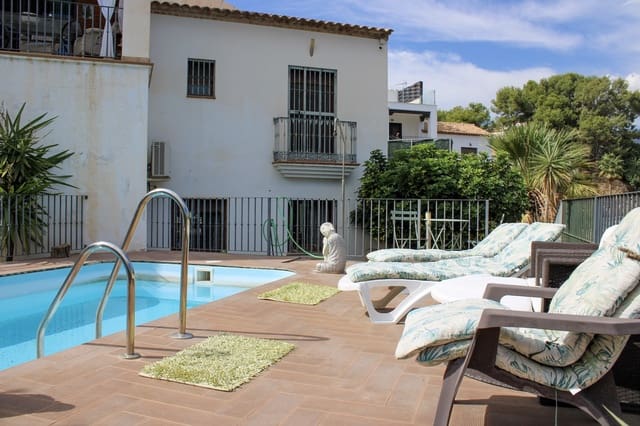 4 soverom Villa til salgs i Nueva Nerja, Nerja med svømmebasseng garasje - € 929 000 (Ref: 10163612)
