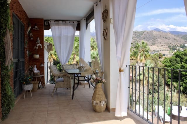 4 soverom Villa til salgs i Nueva Nerja, Nerja med svømmebasseng garasje - € 929 000 (Ref: 10163612)