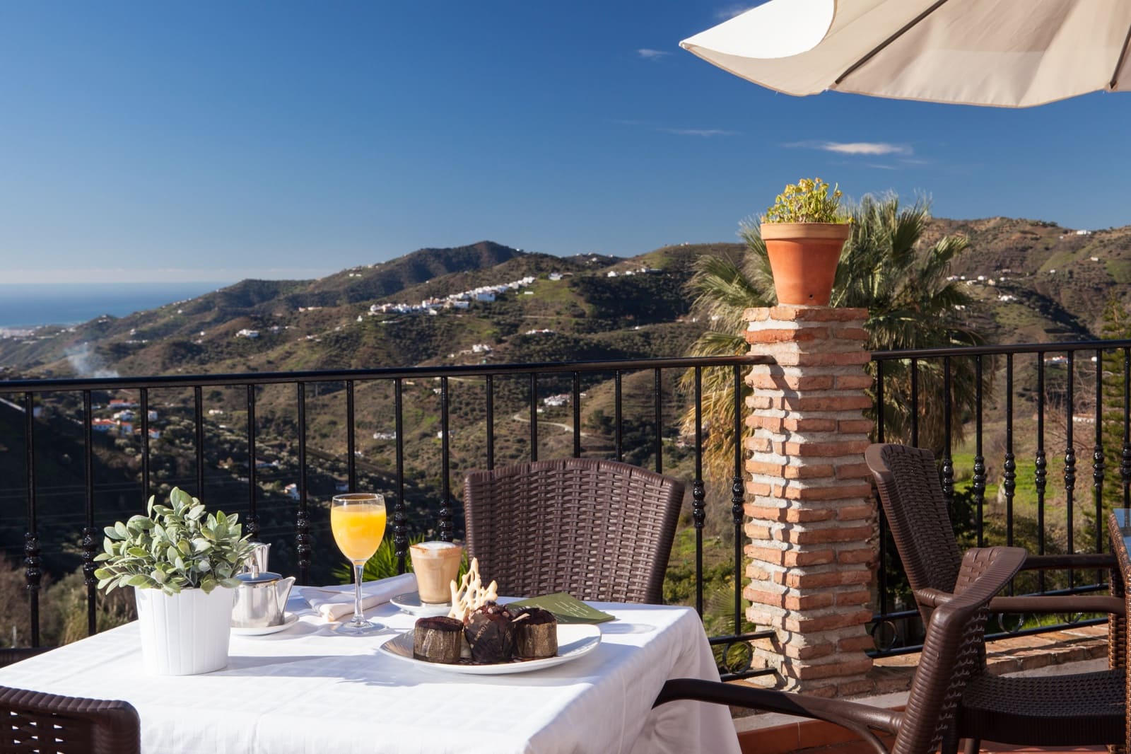 Kommersiell til salgs i Competa - € 4 000 000 (Ref: 4988010)