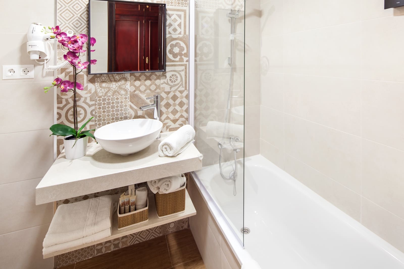 Kommersiell til salgs i Competa - € 4 000 000 (Ref: 4988010)