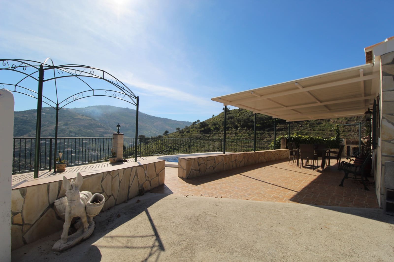 2 soveværelse Finca/Landehus til salg i Competa - € 449.500 (Ref: 5000736)