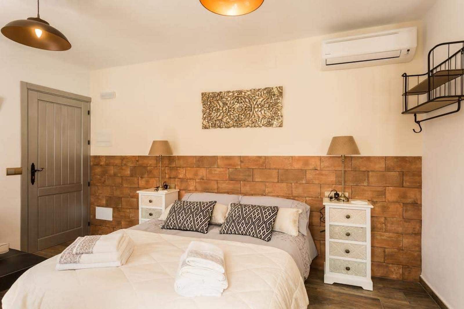 8 soveværelse Hotel til salg i Competa - € 497.000 (Ref: 6511477)