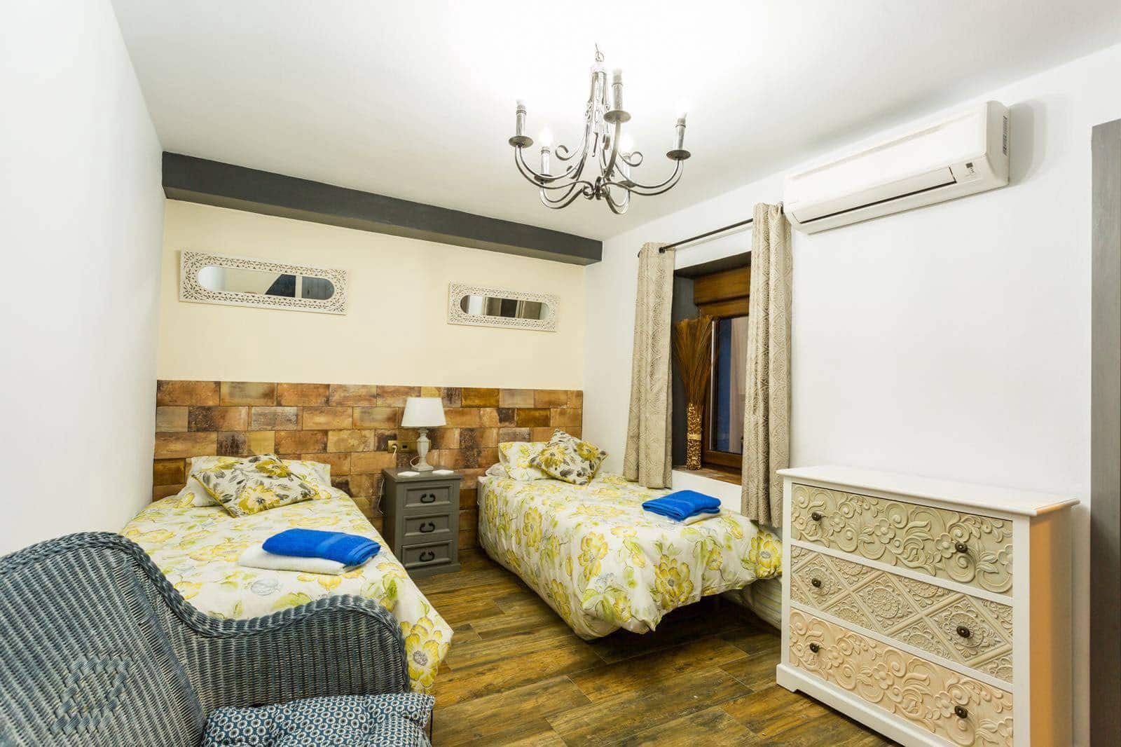 8 soveværelse Hotel til salg i Competa - € 497.000 (Ref: 6511477)