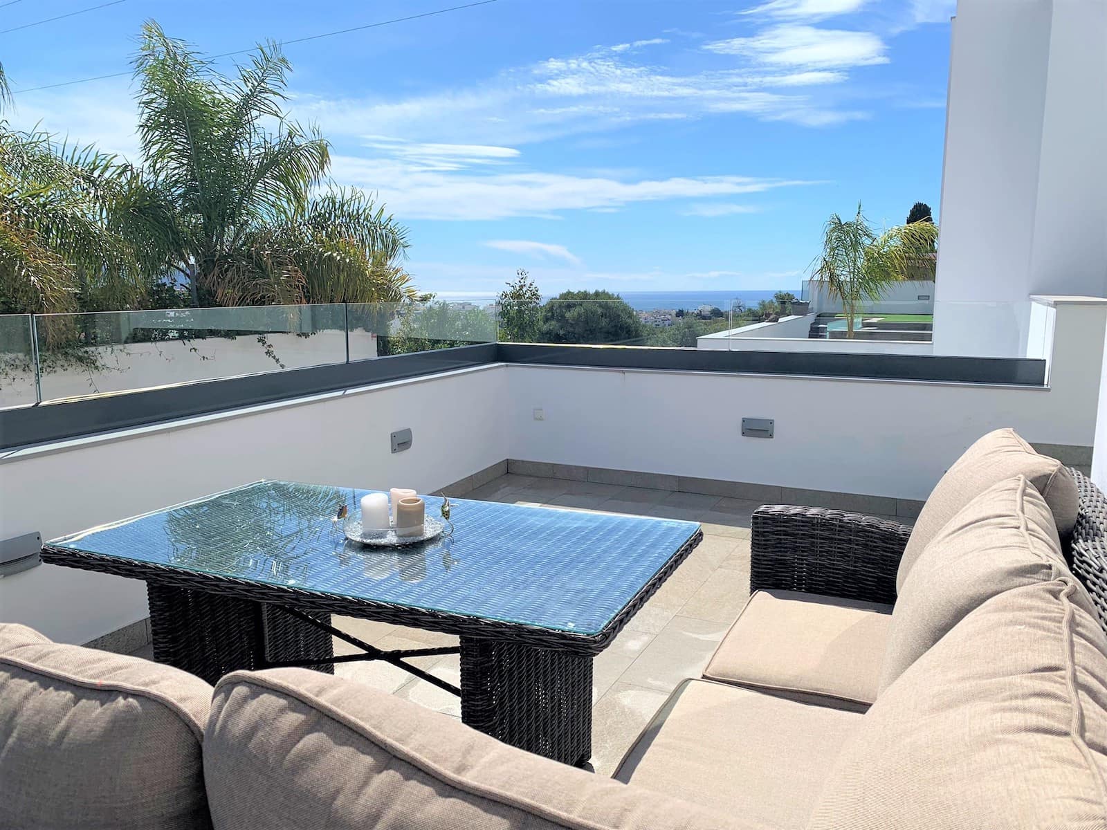 6 sypialnia Willa na sprzedaż w Nerja z basenem garażem - 975 000 € (Ref: 7260572)