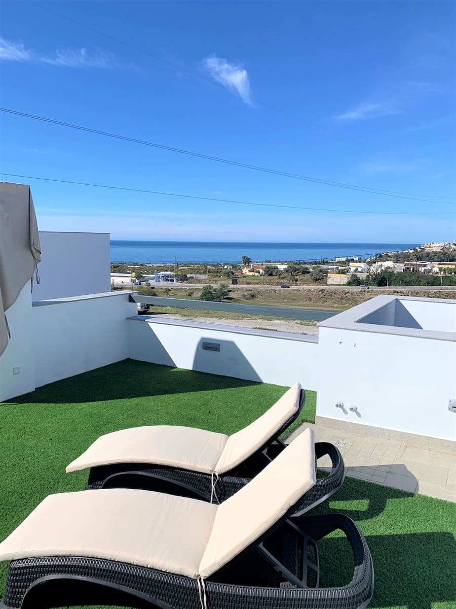 6 sypialnia Willa na sprzedaż w Nerja z basenem garażem - 975 000 € (Ref: 7260572)