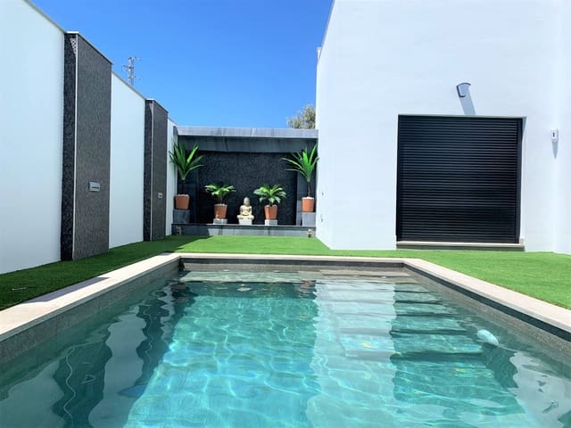 6 sovrum Villa till salu i Nueva Nerja, Nerja med pool garage - 975 000 € (Ref: 7260572)