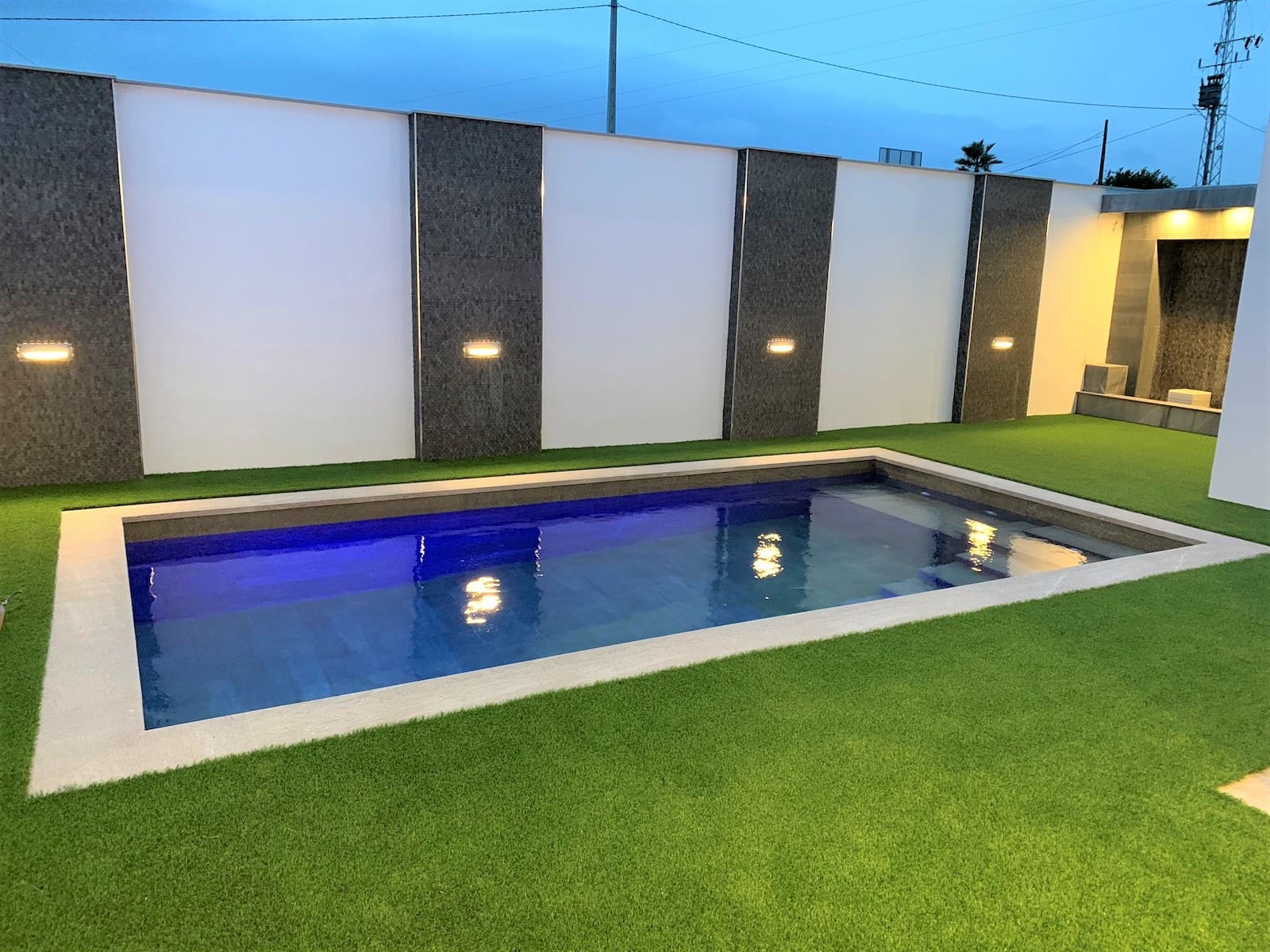 6 sypialnia Willa na sprzedaż w Nerja z basenem garażem - 975 000 € (Ref: 7260572)