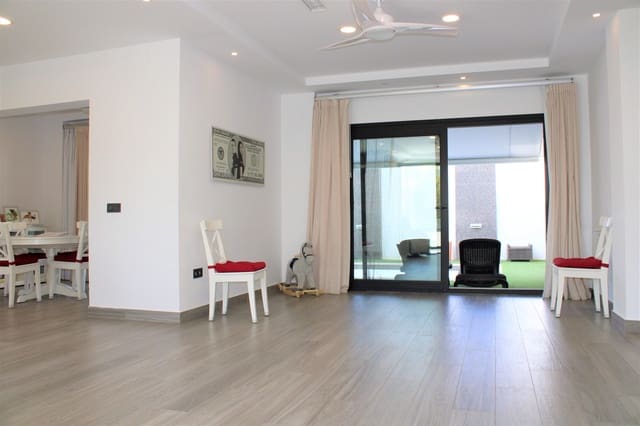 6 sovrum Villa till salu i Nueva Nerja, Nerja med pool garage - 975 000 € (Ref: 7260572)