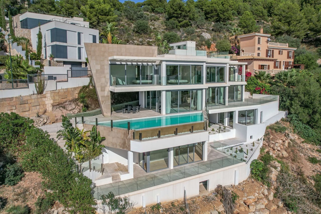 4 soveværelse Villa til salg i Canyamel med swimmingpool - € 3.995.000 (Ref: 7529515)