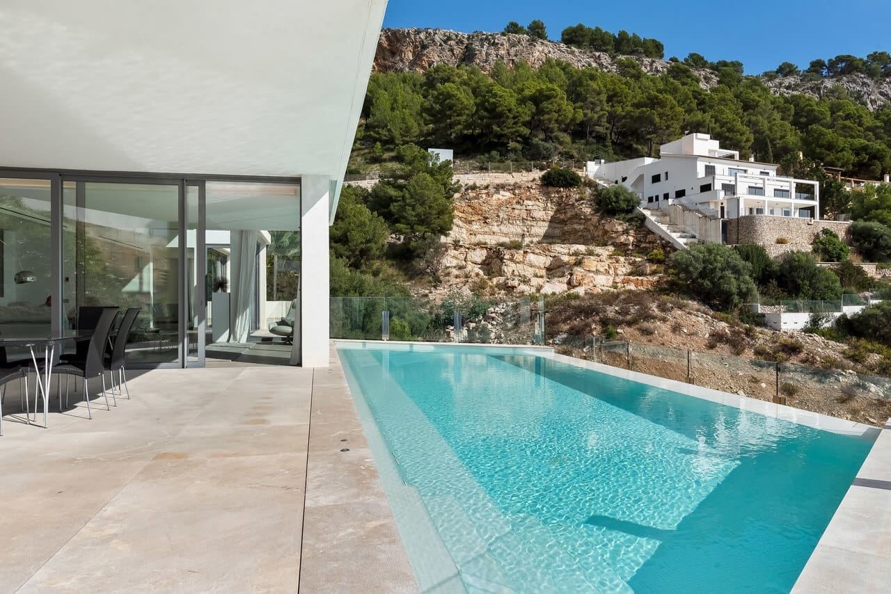 4 soveværelse Villa til salg i Canyamel med swimmingpool - € 3.995.000 (Ref: 7529515)