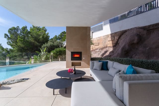 4 bedroom Villa for sale in Canyamel, Capdepera with pool - € 3,995,000 (Ref: 7529515)