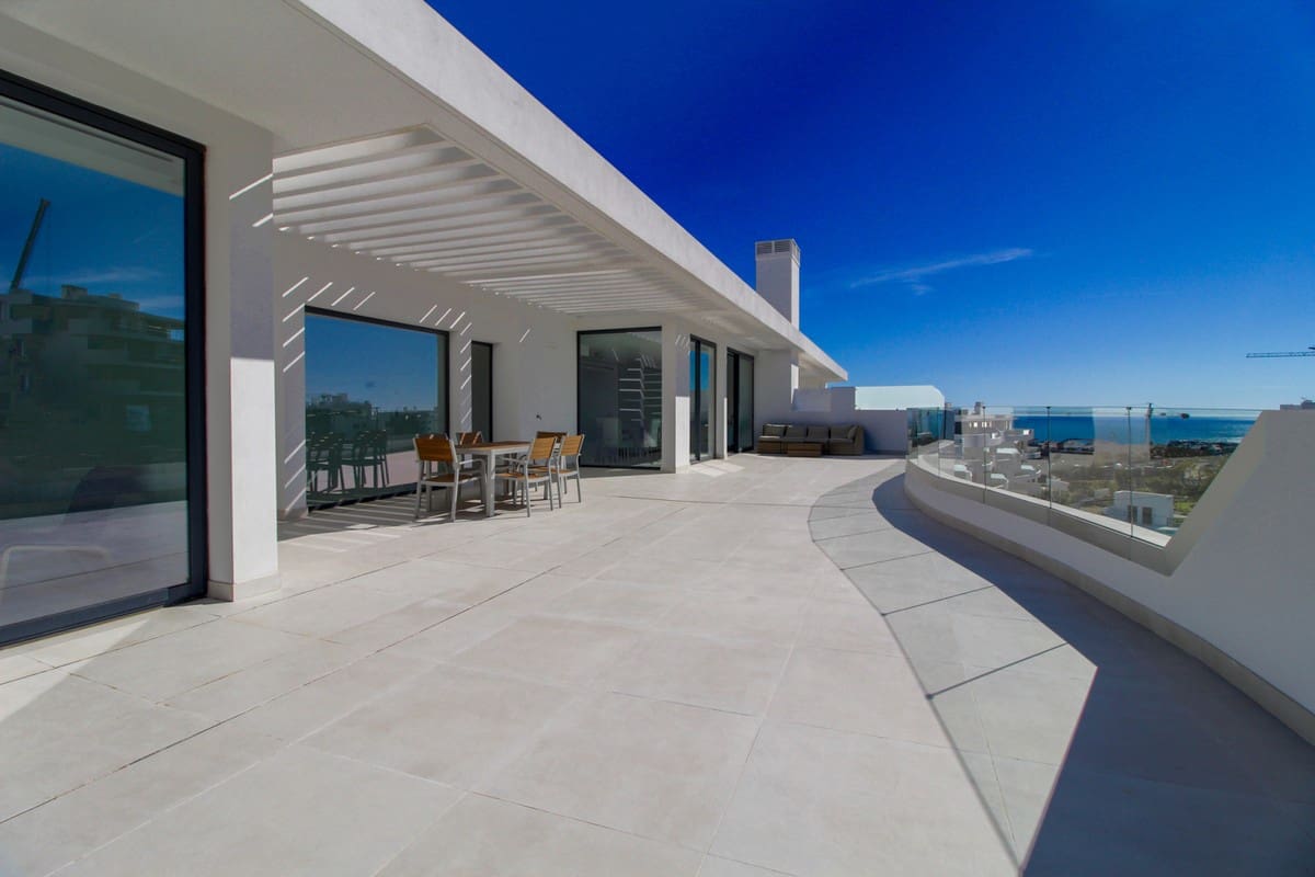 3 soveværelse Lejlighed til salg i Benalmadena med swimmingpool - € 1.099.000 (Ref: 7697003)