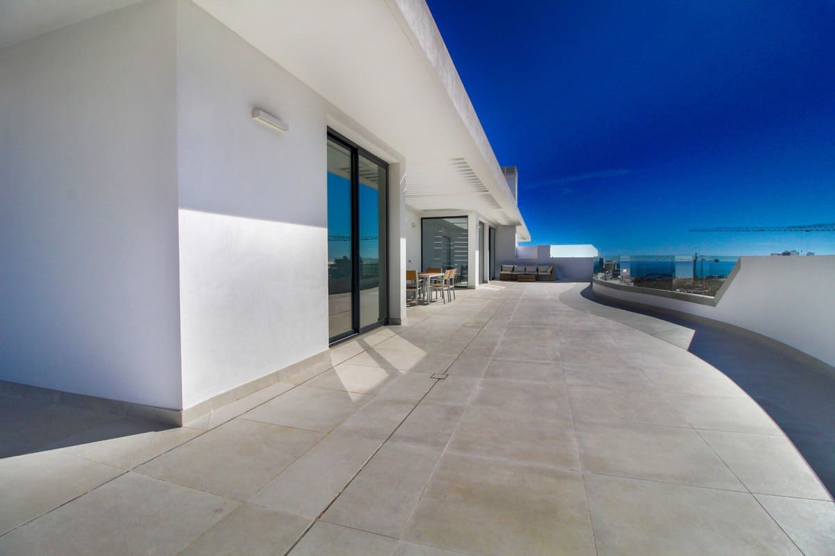 3 soveværelse Lejlighed til salg i Benalmadena med swimmingpool - € 1.099.000 (Ref: 7697003)